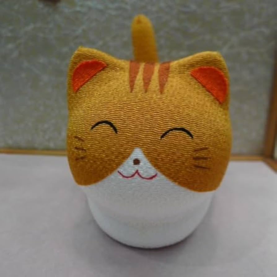 おまとめ中　おすわり猫　　　　　　　　　ゆらゆらハート ゆらゆらソーラー座り猫 トラ・その他人形 / 京都の人形・こけし